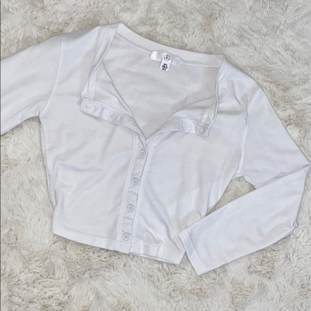 Misguided cropped button up